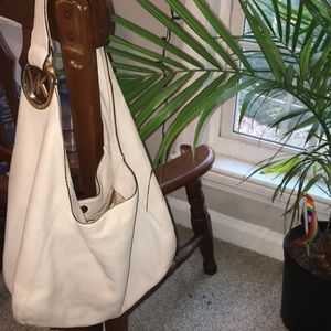 White leather Michael Kors purse, great condition